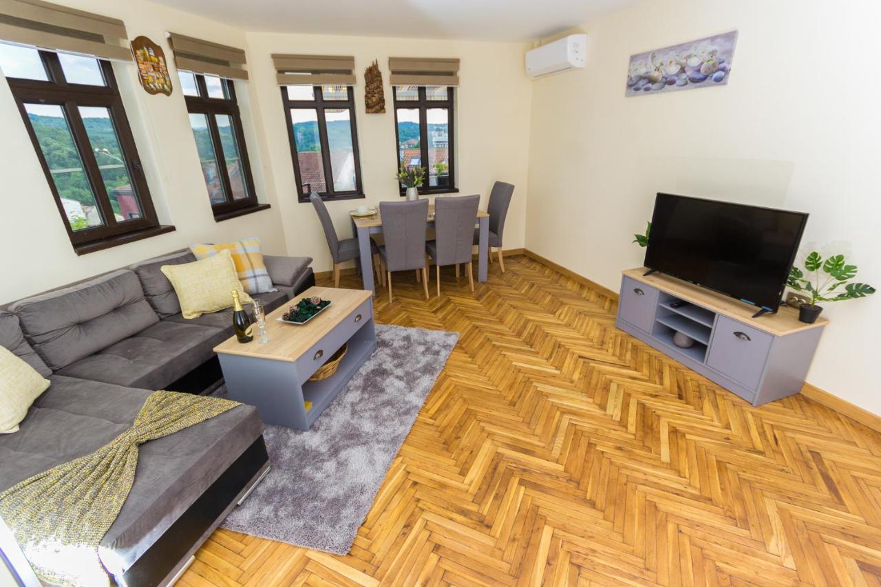Apartment Zdravets, In The Heart Of The Old City 벨리코 터르노보 외부 사진