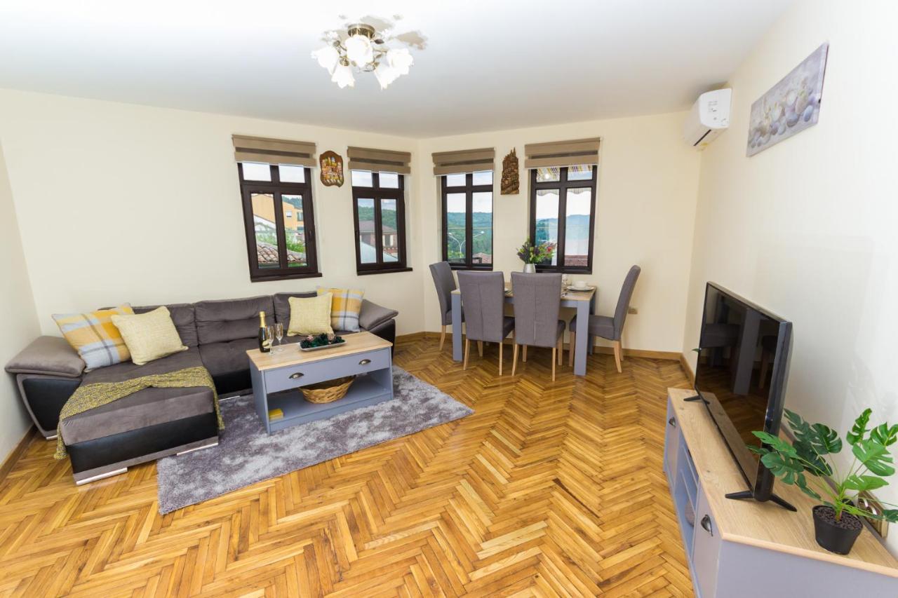 Apartment Zdravets, In The Heart Of The Old City 벨리코 터르노보 외부 사진